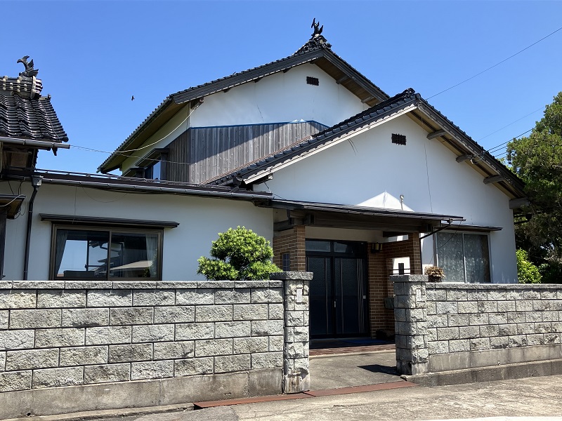1970s wood house, 13-min walk to station, Tottori