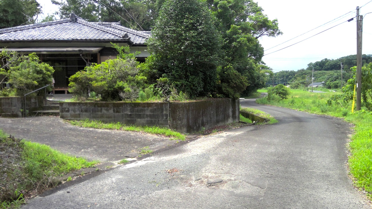 1980s wood house in Koyama, Kimotsuki, farmland, approval needed
