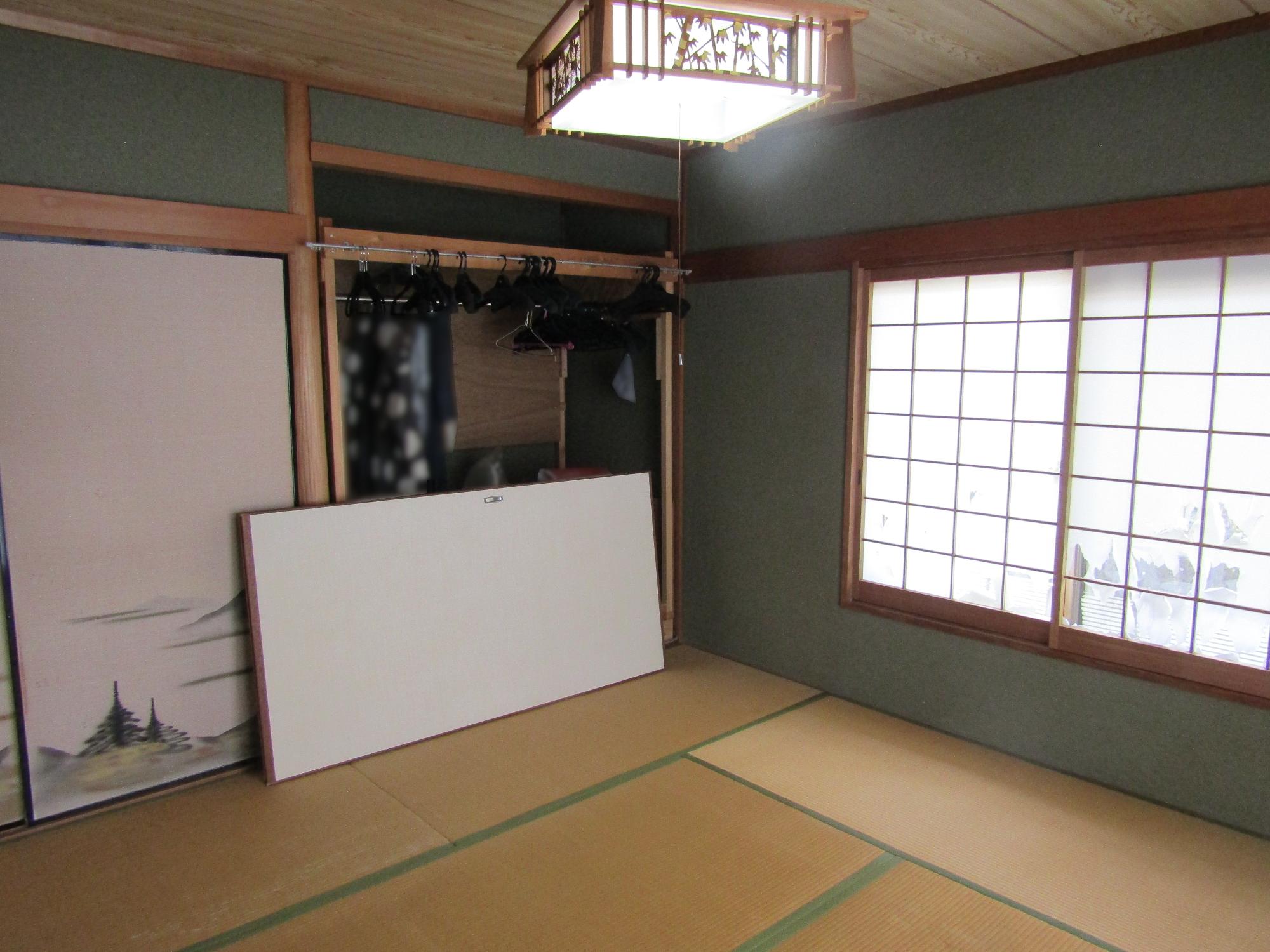 A-119 Compact property on elevated land with good sunlight