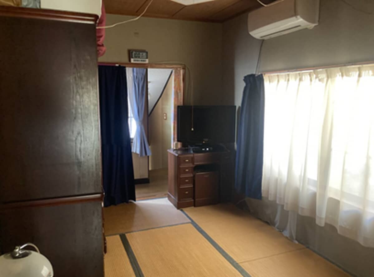 1960s wood house, 14-min walk to station, Hiroshima