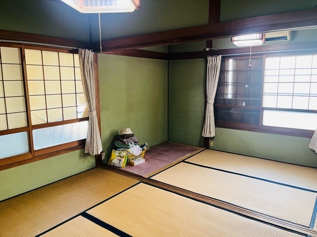 1970s wood house in Hyogo