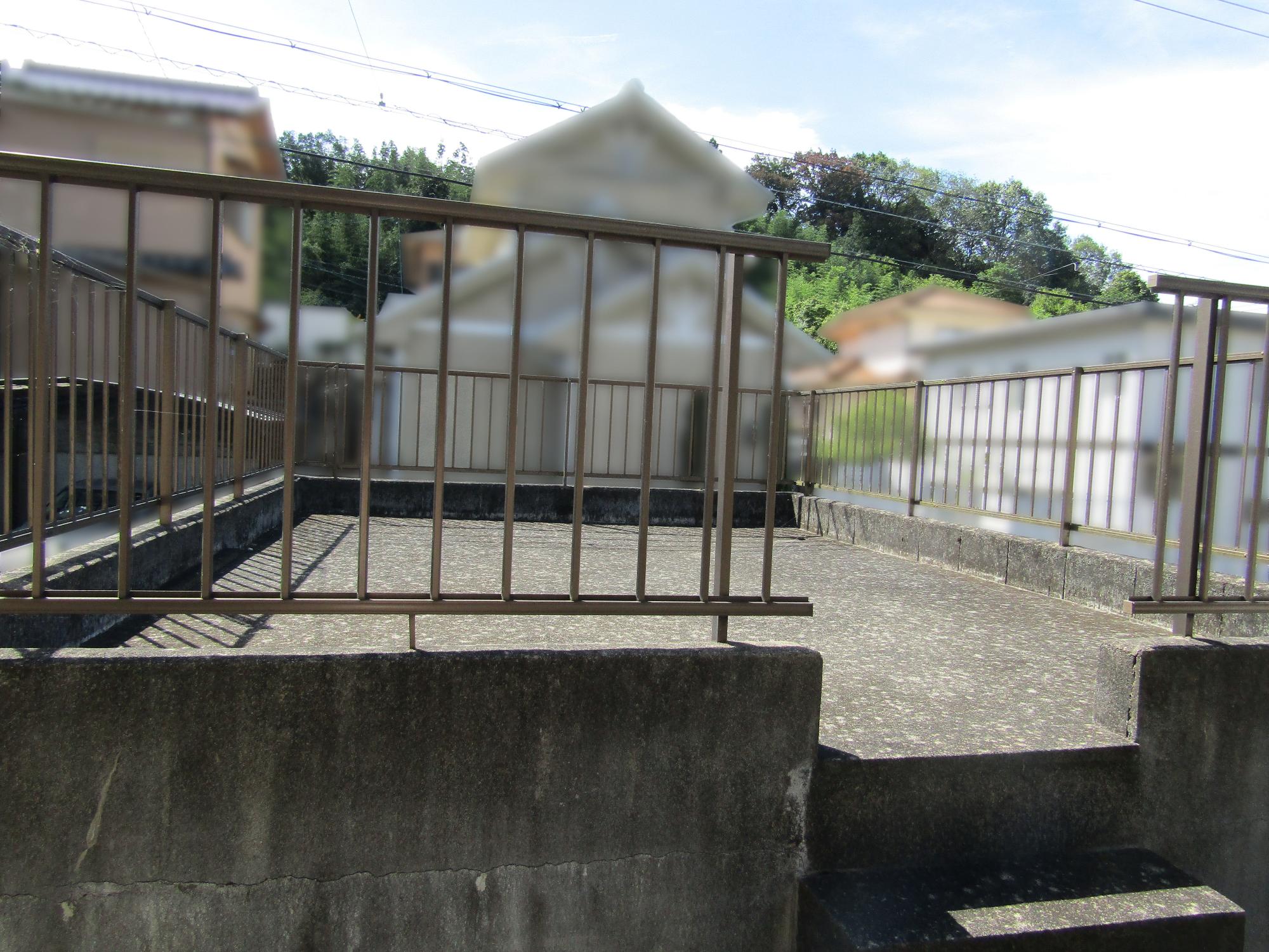 A-115: Natural surroundings, perfect for two people, home vegetable gardening possible