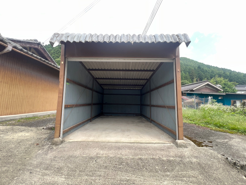 House with storehouses in Hyogo