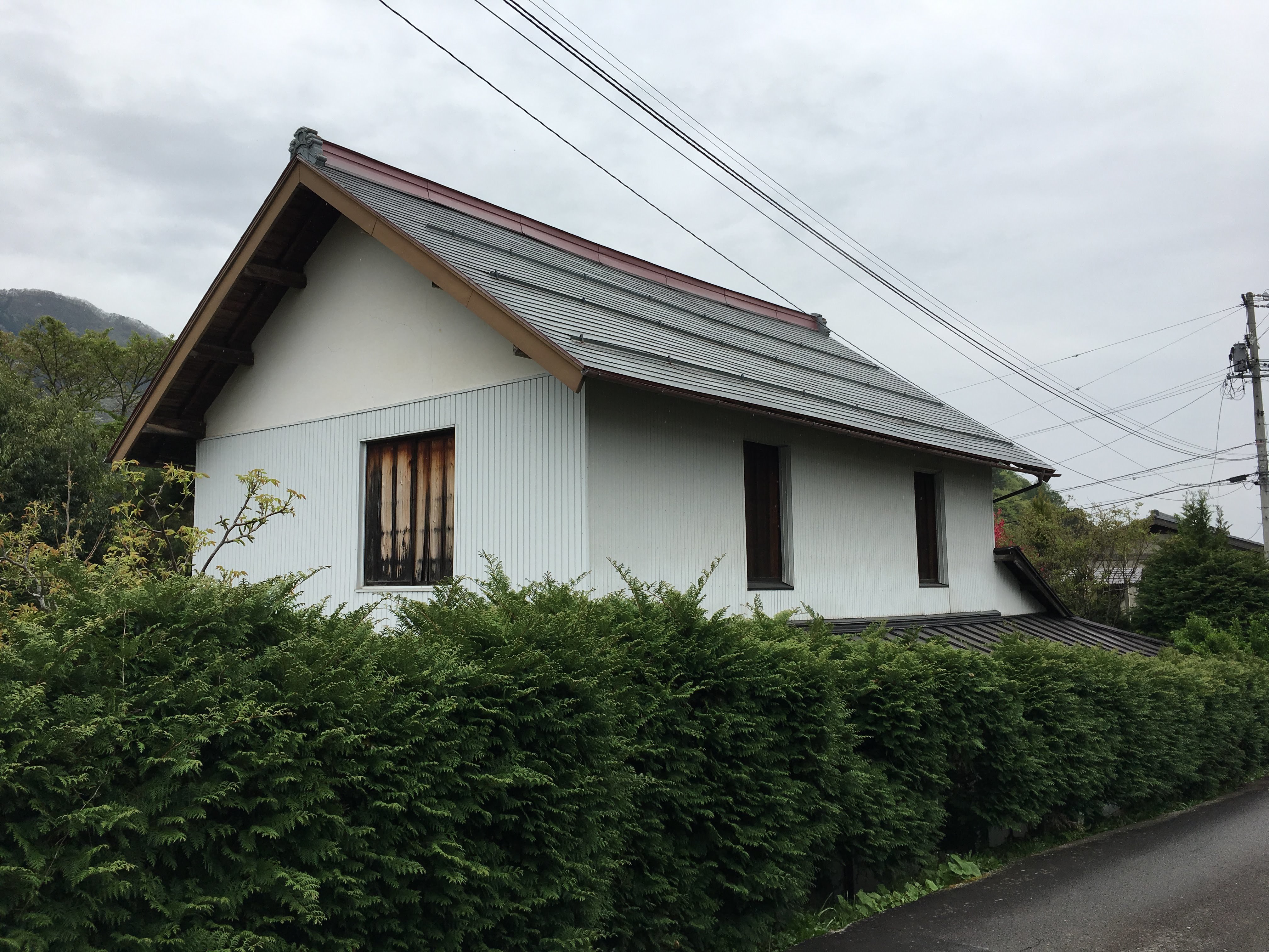 1910s wood house on a large plot in Nagano