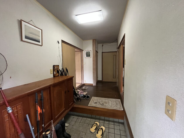 1980s wood house in Ehime