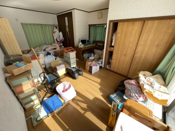 1980s wood house on a large plot in Tottori