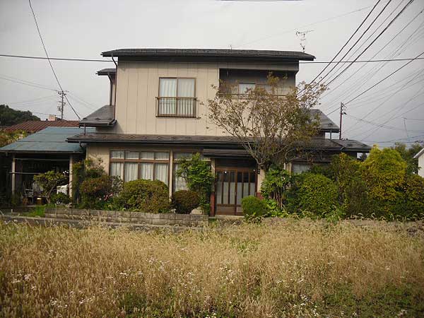 1970s wood house, 9-min walk to station, Iwate