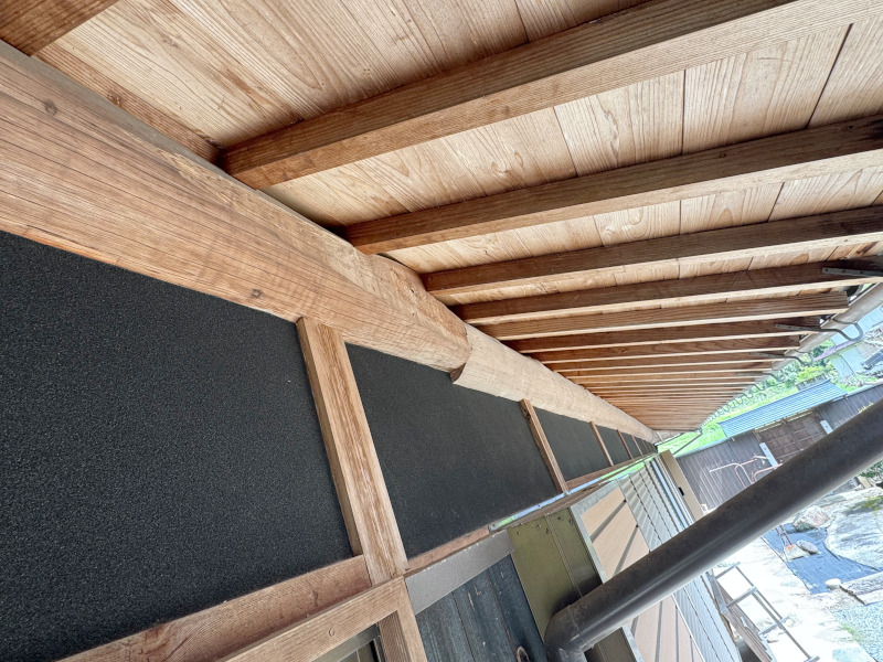 1970s wood house on a large plot in Hyogo