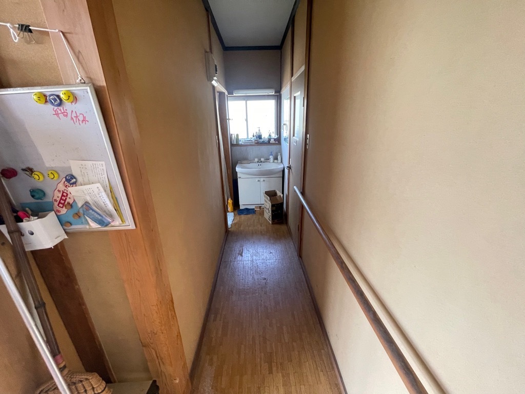 1970s wood house on a large plot in Nagano