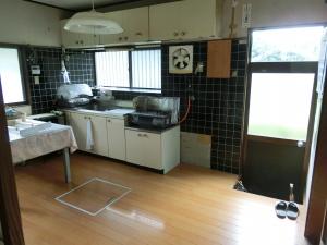 1980s wood house in Kawanishi, Yusui, farmland, approval needed