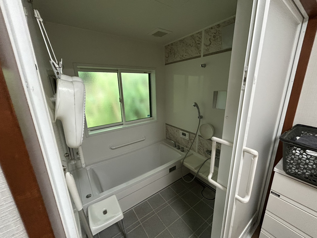 1980s wood house on a large plot in Tochigi