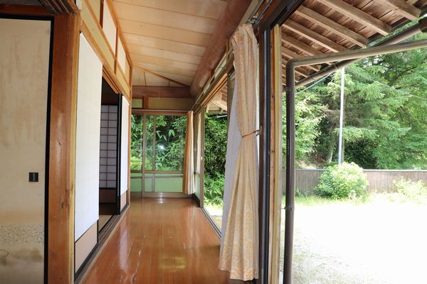 1970s house, 15-min walk to station, Shimane