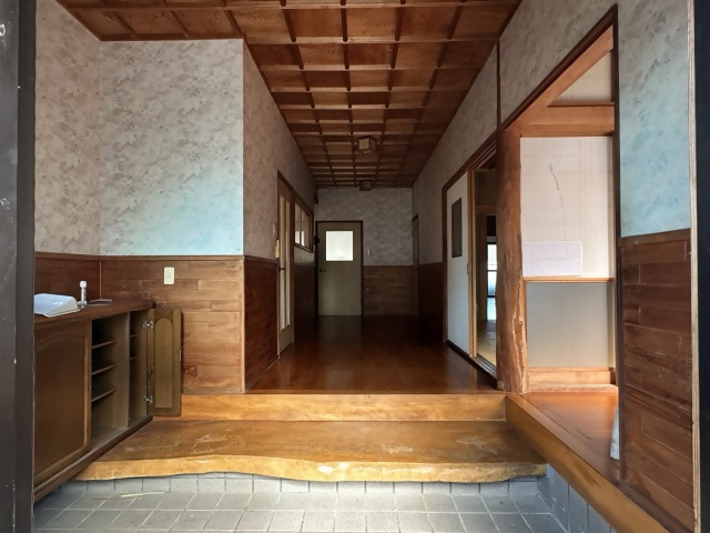 Wood house near the coast in Ei, Minamikyushu