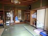 1960s wood house, 14-min walk to station, Tottori