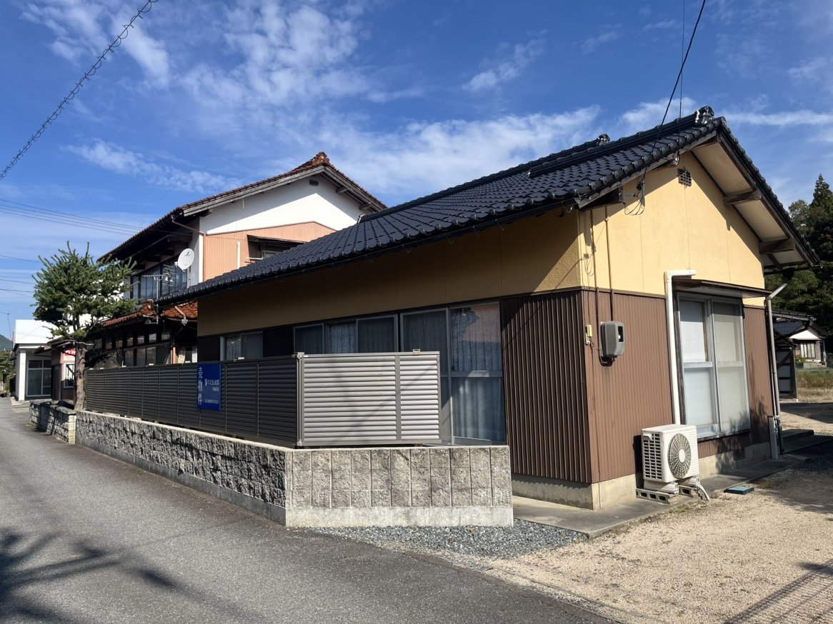 1970s wood house in Tottori