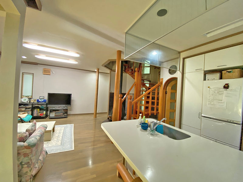 1990s wood house on a large plot in Nagano