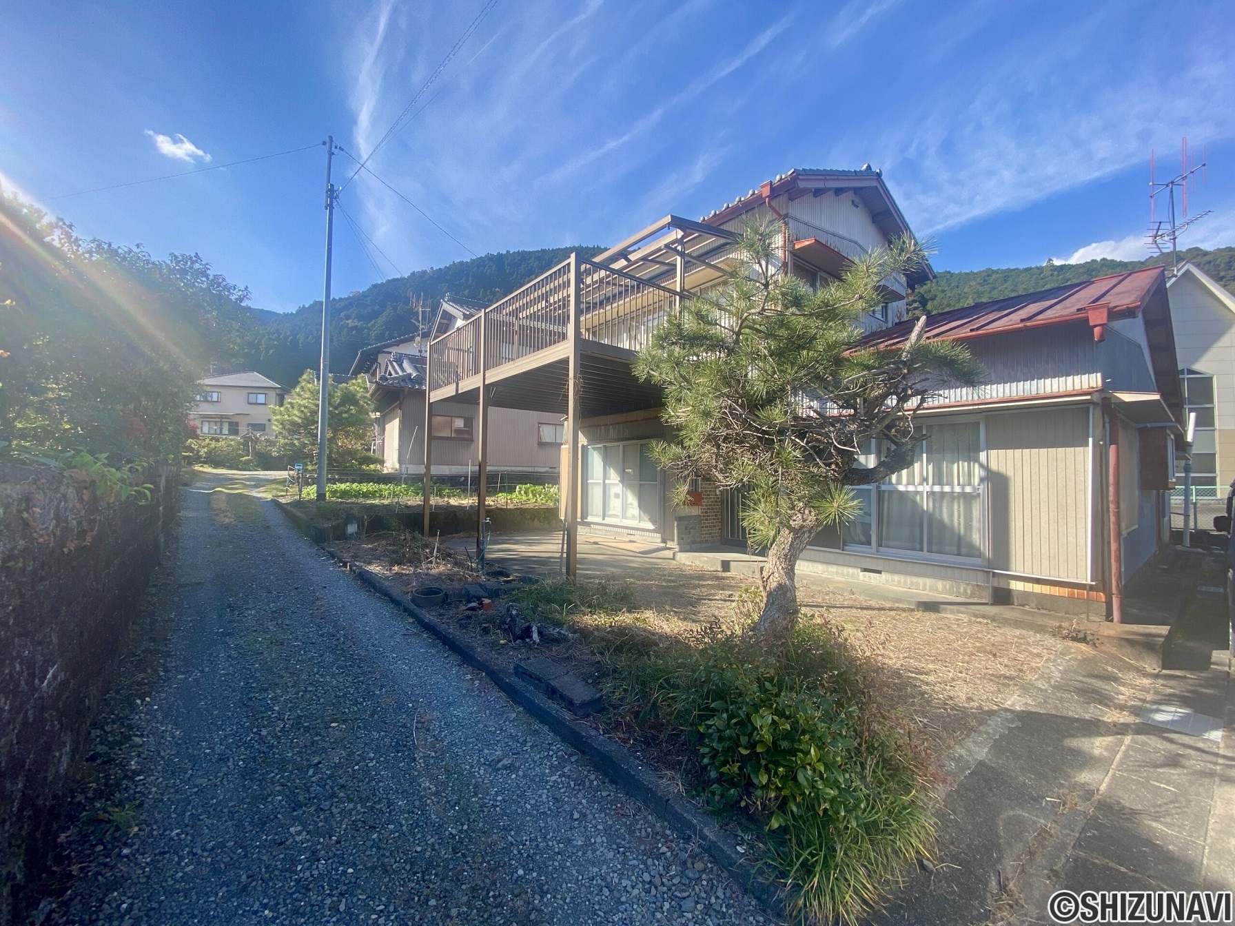 1970s wood house, 8-min walk to station, Shizuoka