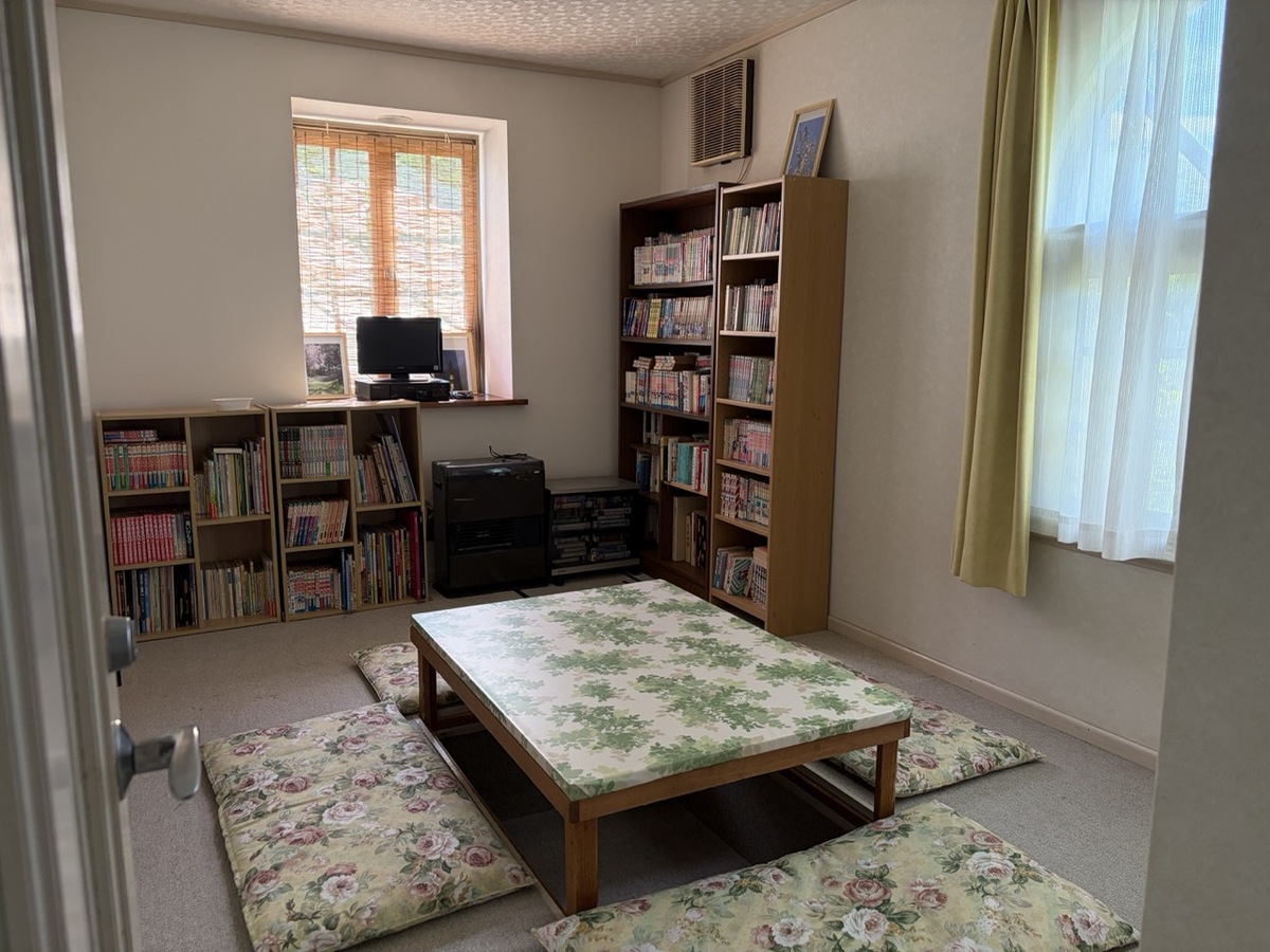 1980s house on a large plot in Yamanashi