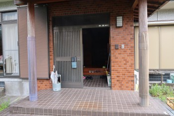 1980s house with outbuildings in Minamisatsuma, Kagoshima