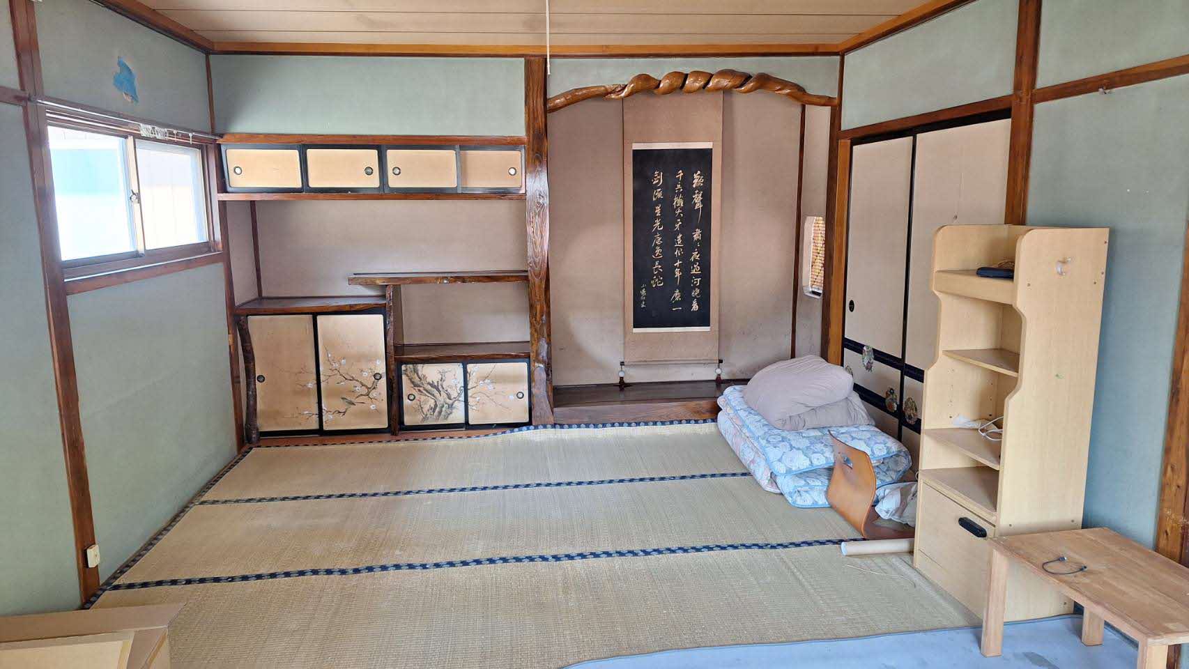 1960s wood house on a large plot in Iwate