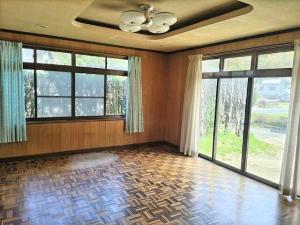 1970s wood house, 8-min walk to station, Shimane