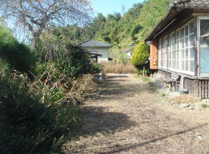 Wood house on a large plot in Kirishima, Kagoshima