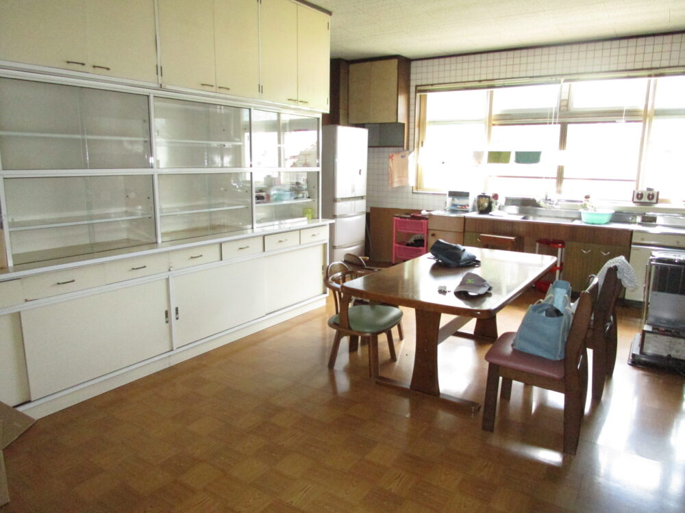 1970s house on a large plot in Iwate