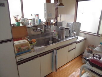 1980s wood house, 18-min walk to station, Niigata