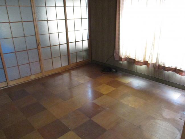 1960s wood house, 17-min walk to station, Okayama