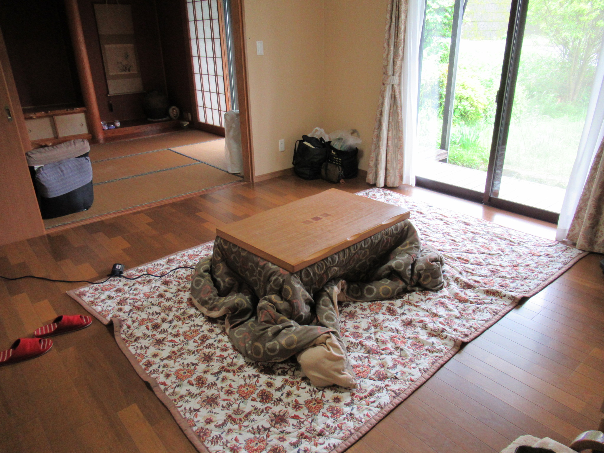 2000s wood house in Tagami, Tarumizu