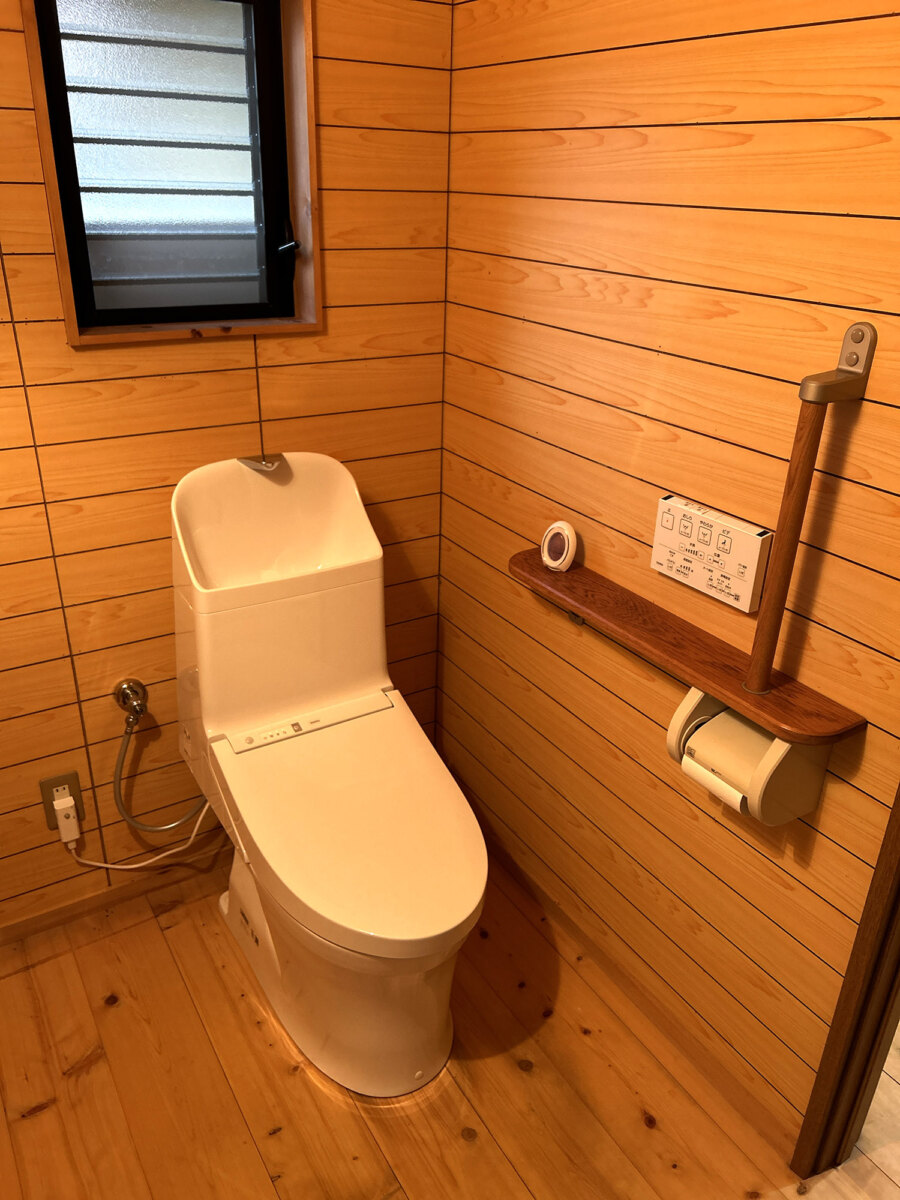 Wood house in Hyogo