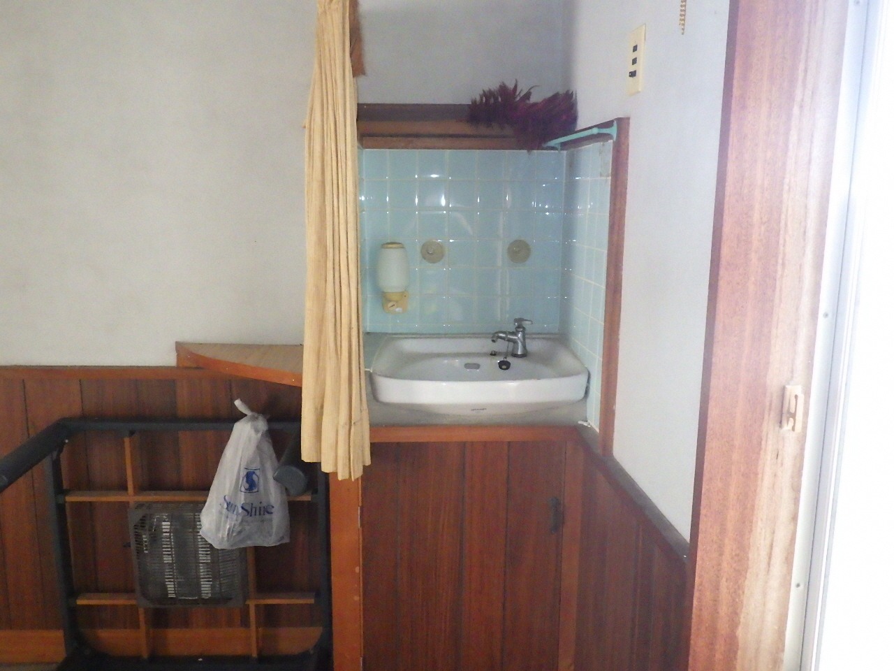 1970s wood house in Kochi