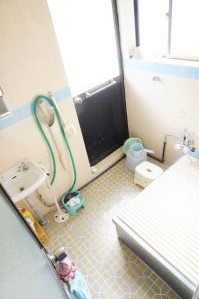 1970s wood house, 15-min walk to station, Ehime