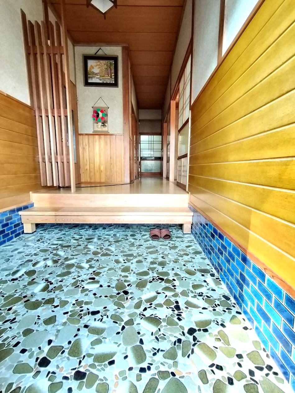 1970s wood house in Ehime