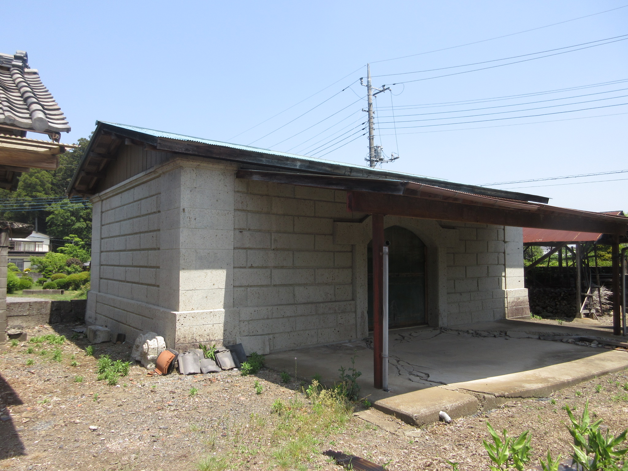 New Vacant House (Sale) No. 345 Hongou 13,800,000 yen Built 1969 Land 1548.23 m² Building 136.16 m²
