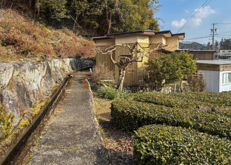1970s wood house in Matsusaka Kahada