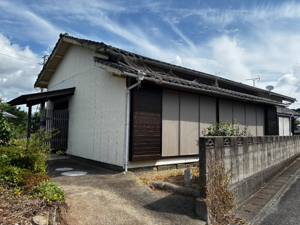 1970s wood house in Nagasaki