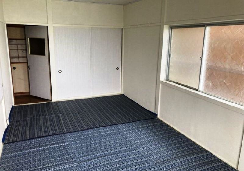 1970s wood house, 5-min walk to station, Toyama