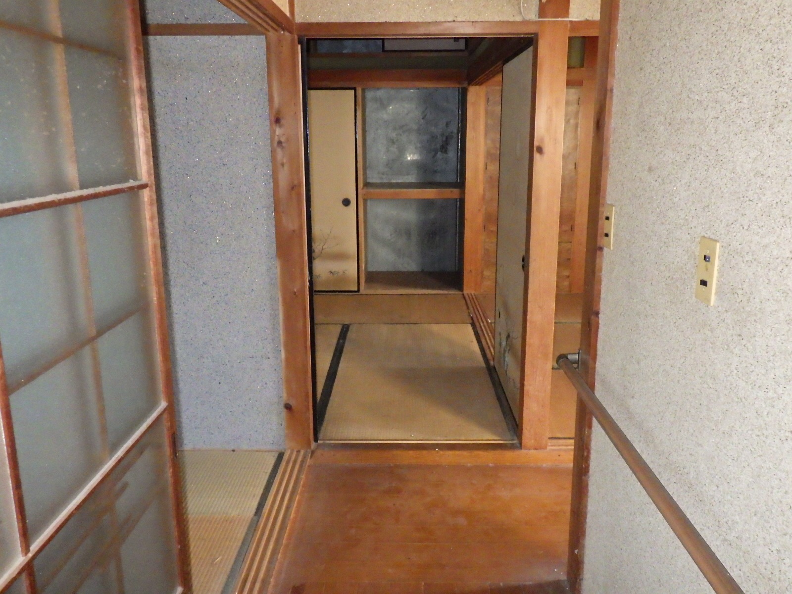 1960s wood house in Kochi