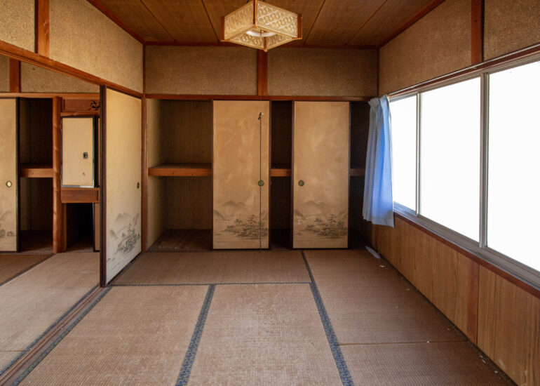 1970s wood house in Matsusaka Kahada