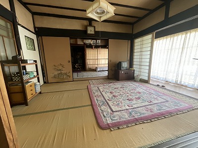 1950s wood house with storehouses in Kitahiroshima