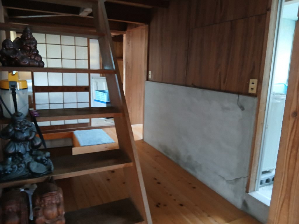 1970s wood house in Nagasaki
