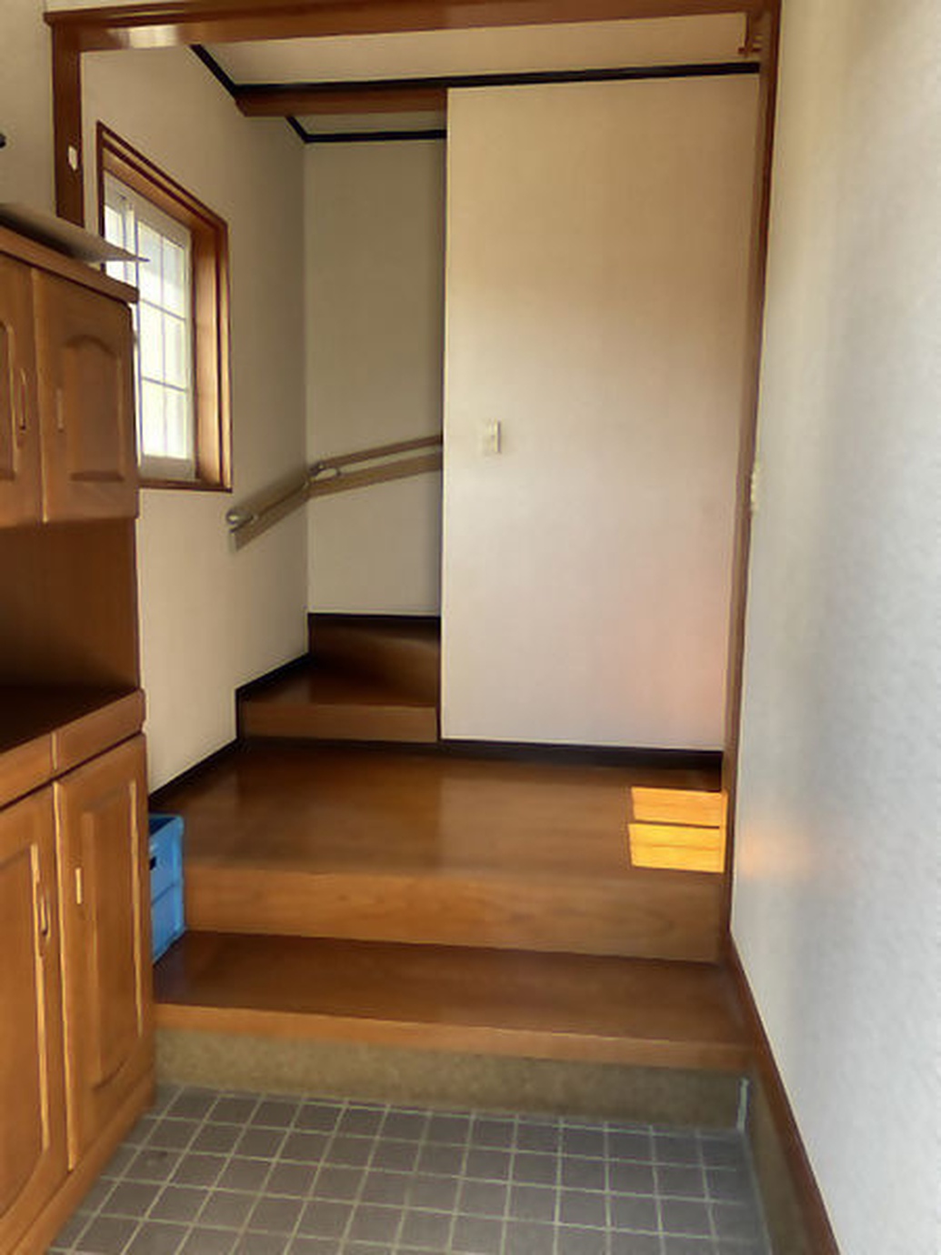 1990s wood house, 20-min walk to station, Fukui