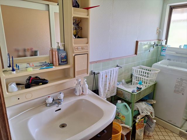 1930s wood house, 14-min walk to station, Yamaguchi