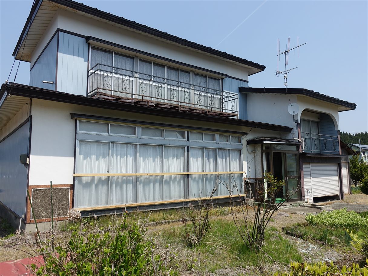 1970s wood house in Akita