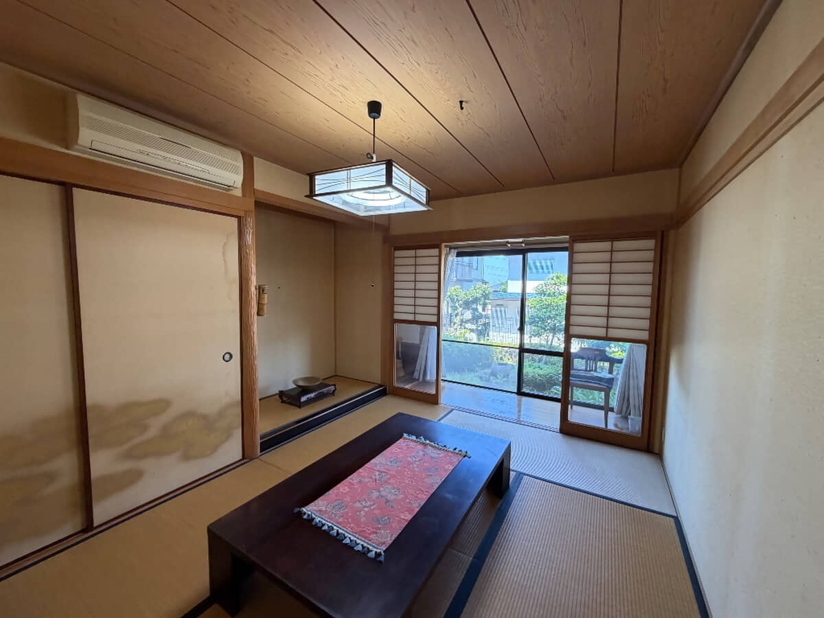 1990s steel-frame house in Hiroshima