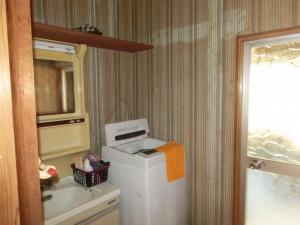 1970s wood house, 12-min walk to station, Kawanishi, Yusui