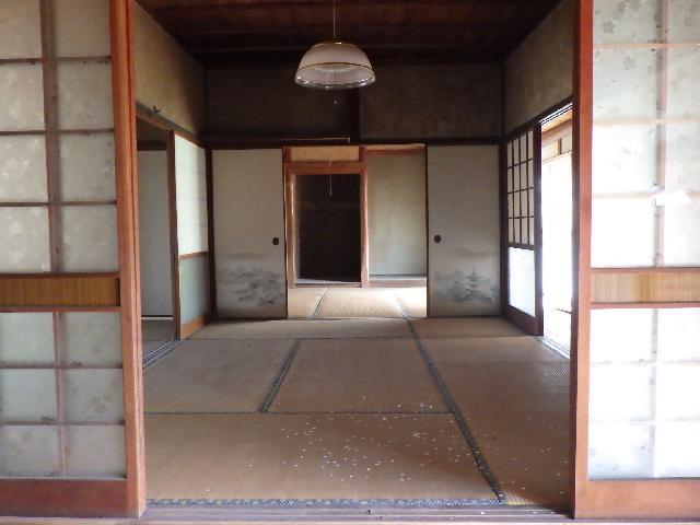 1940s wood house, 10-min walk to station, Nagasaki