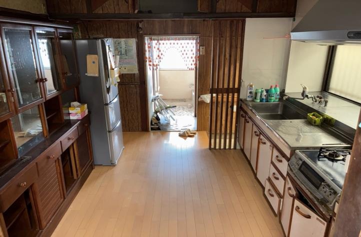 1950s wood house, 12-min walk to station, Takemoto, Izumi