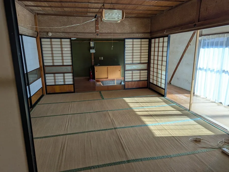1960s wood house on a large plot in Nagano